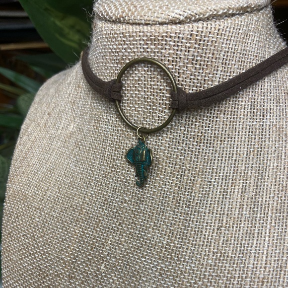 Leather Choker with Elephant accent - Picture 3 of 4